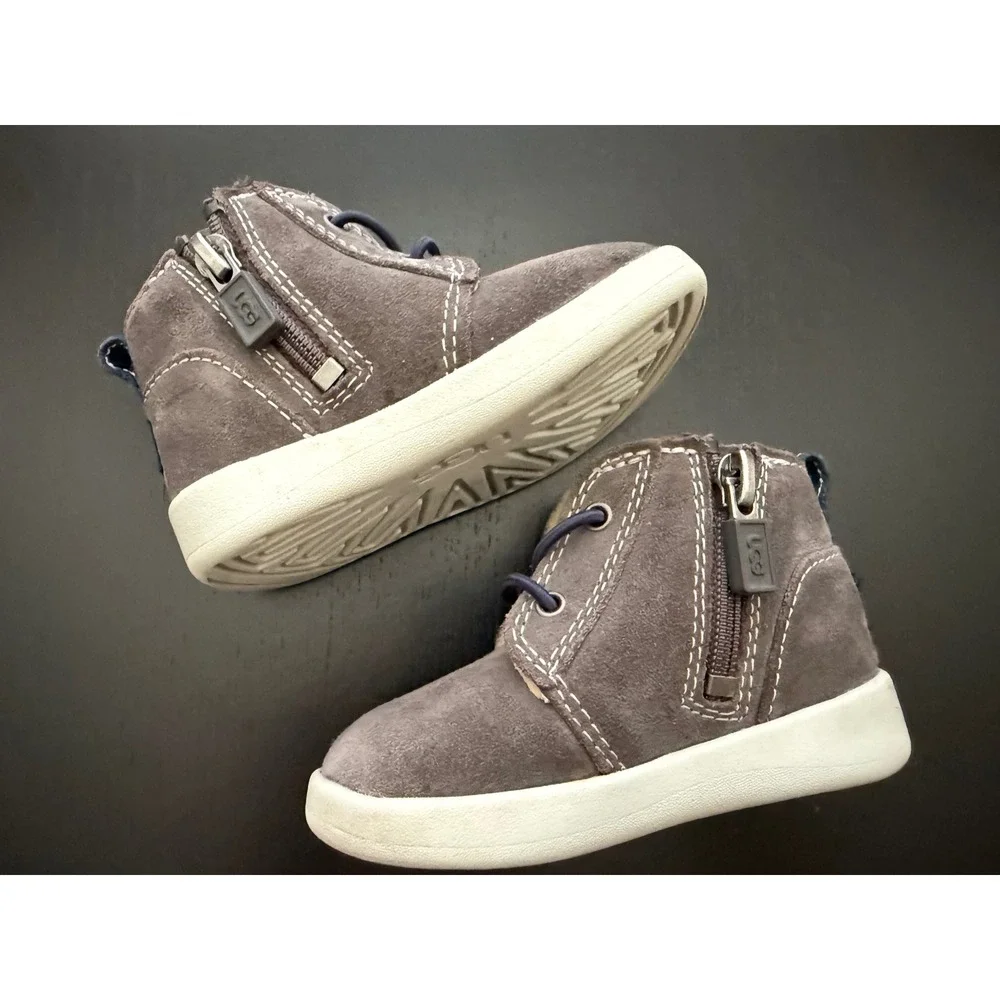 UGG Toddler Suede Kristjan Chukka Boot Size 4/5 Gray Leather Baby Easy Side-Zip